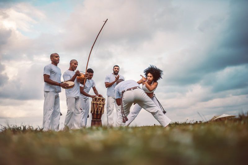 You are currently viewing Educação Física – Capoeira – Características  históricas e culturais.
